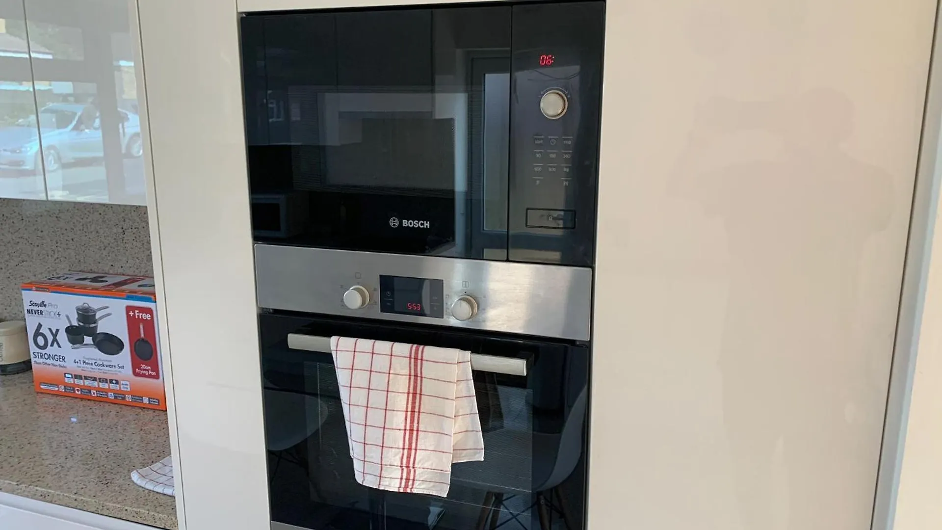 Beaconsfield House, Modern, Recently Refurbished, Self Check-In, Free Parking And Near Luton Airport Hotel Guest house