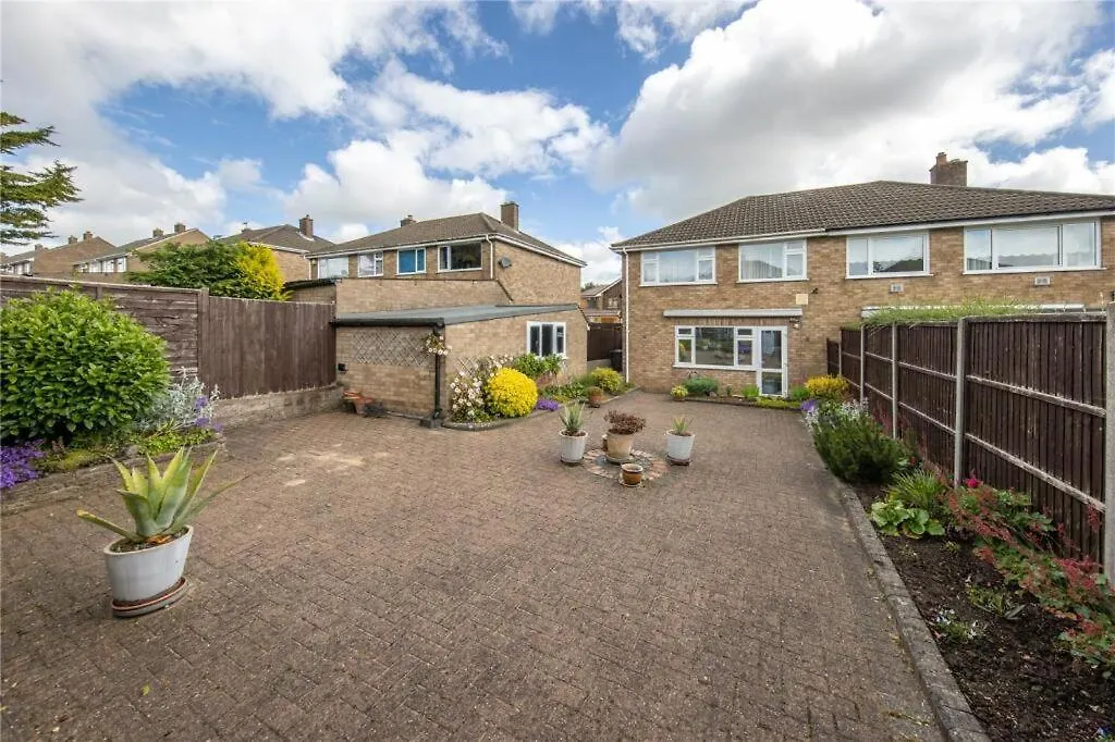 Beaconsfield House, Modern, Recently Refurbished, Self Check-In, Free Parking And Near Luton Airport Hotel Luton (Bedfordshire)